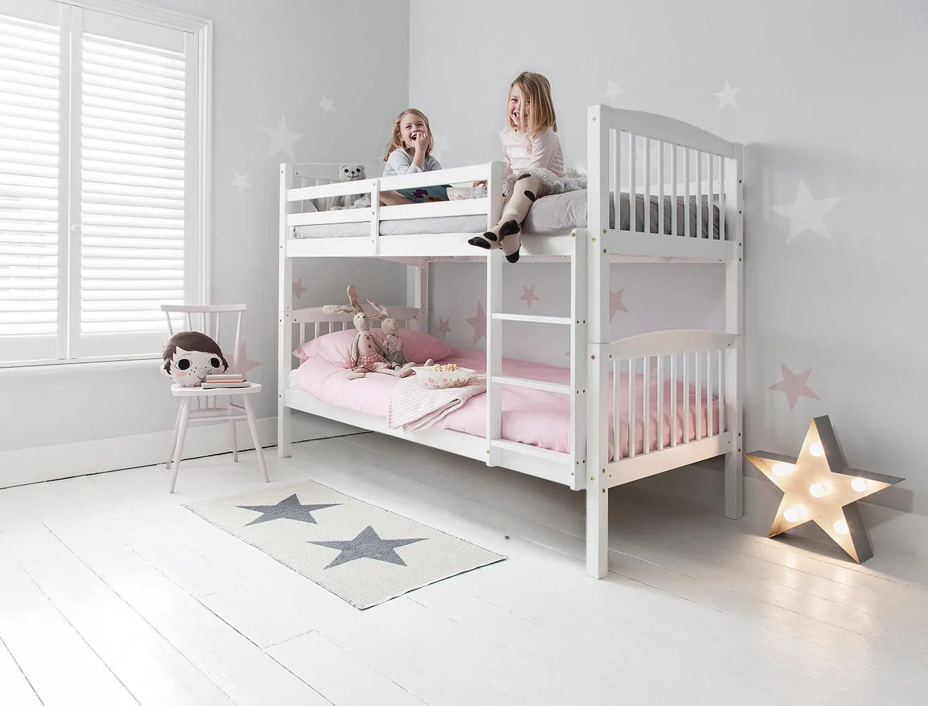 Brighton Bunk Bed with Spacesaver Pull out Trundle in Classic White