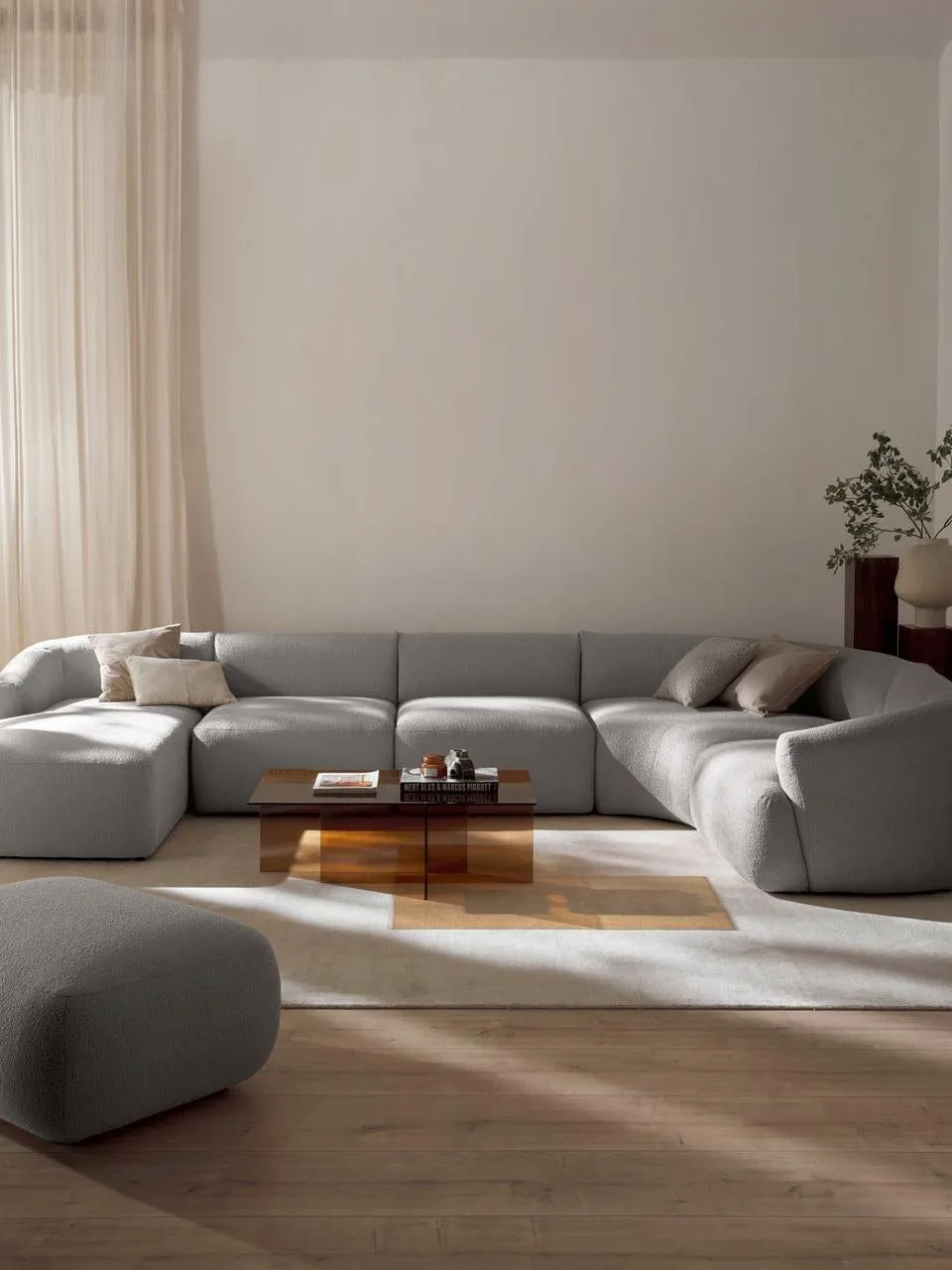 Jardin Sectional U-shape Sofa