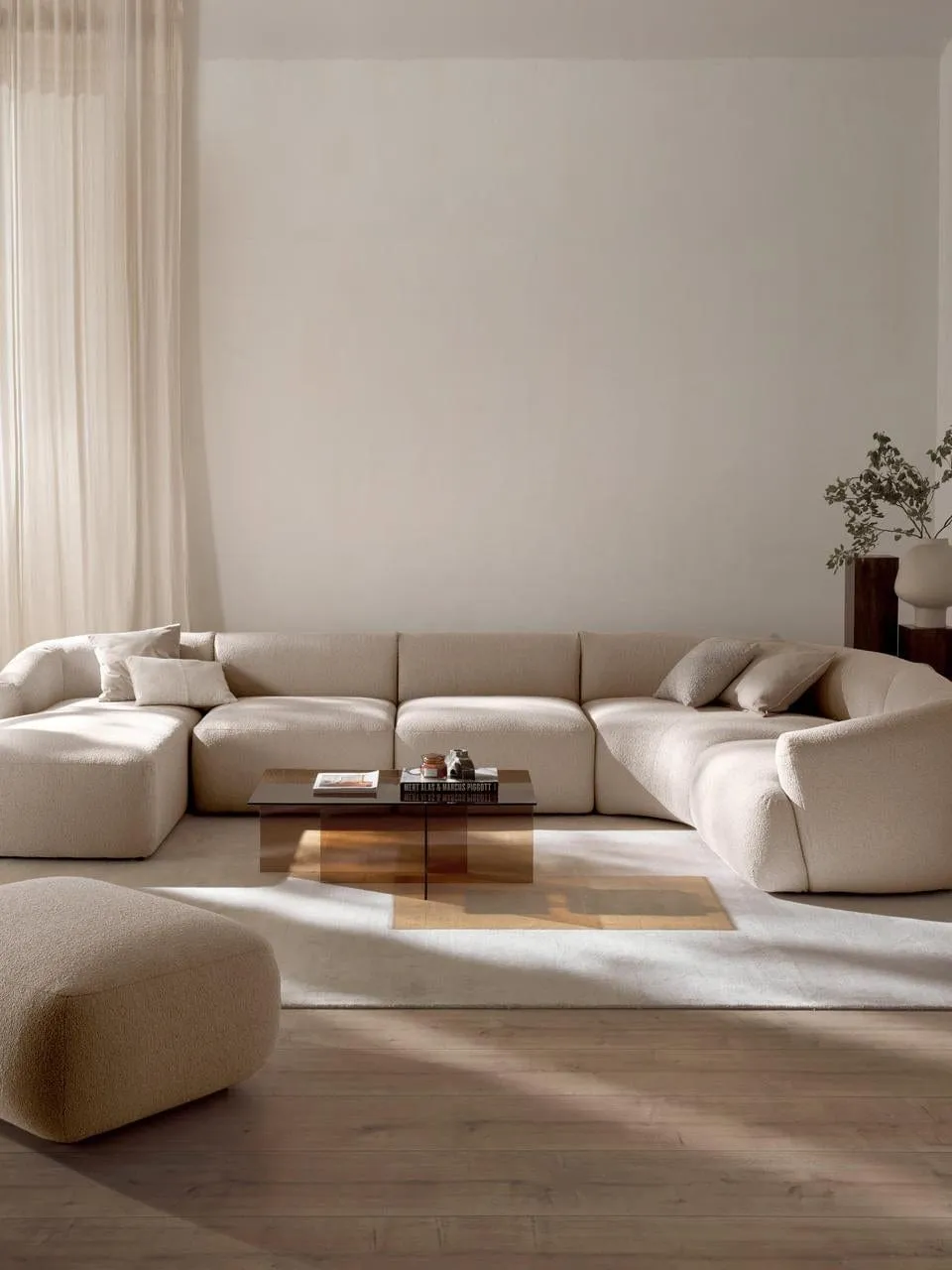 Jardin Sectional U-shape Sofa