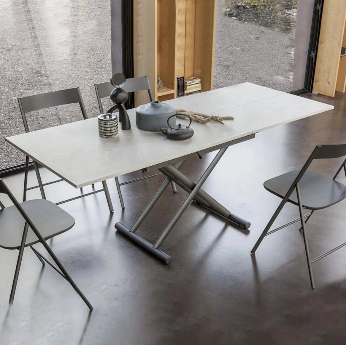 Scooch -  Expanding coffee dining table