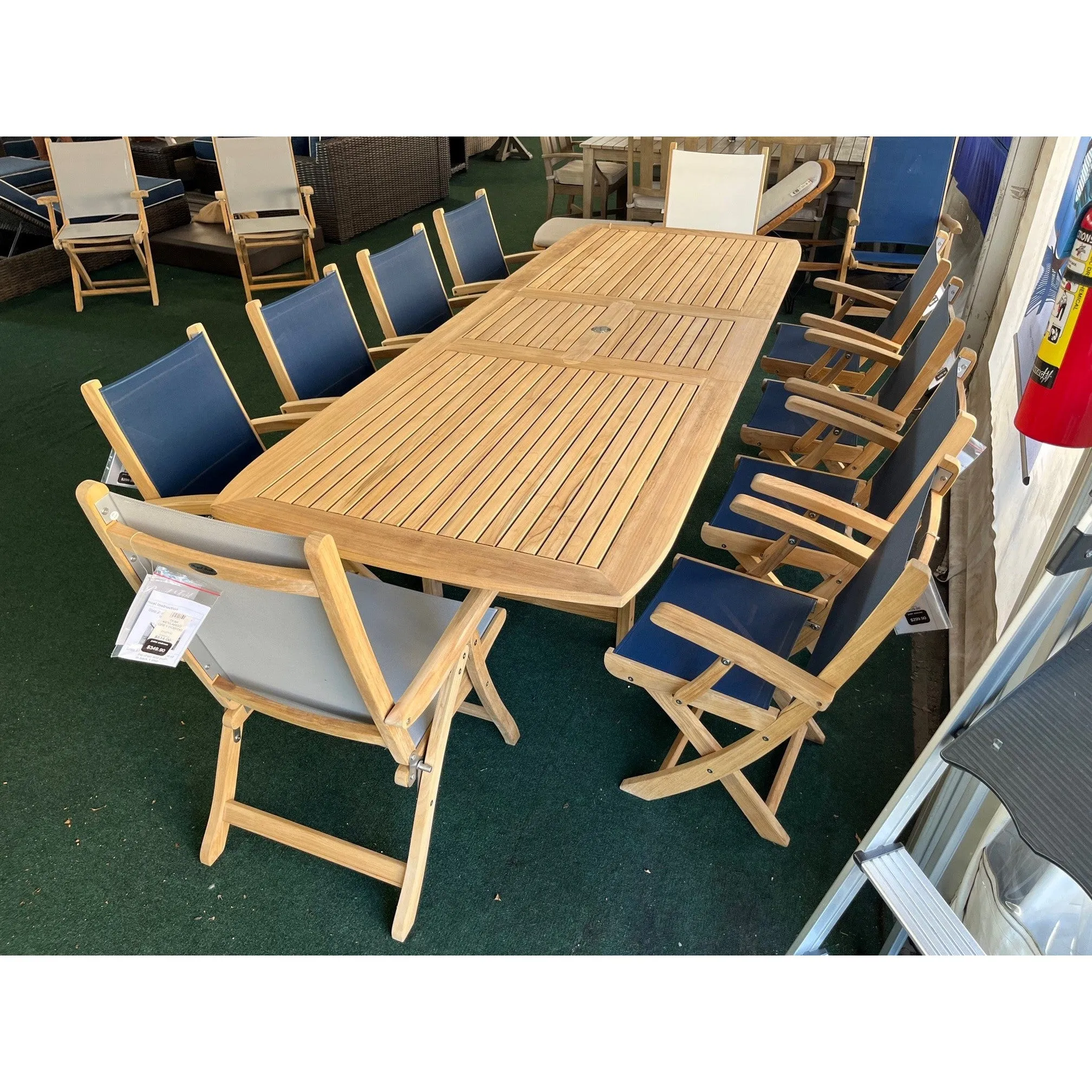 Yacht Teak Banquet 96-118" Extendable 9pc Outdoor Dining Set with 8 Yacht Armchairs